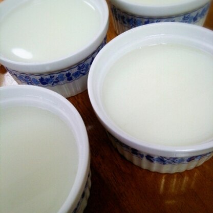 牛乳多めの柔らか寒天作りました♪寒天じゃないみたいで、とっても美味しかったです(*^^*)